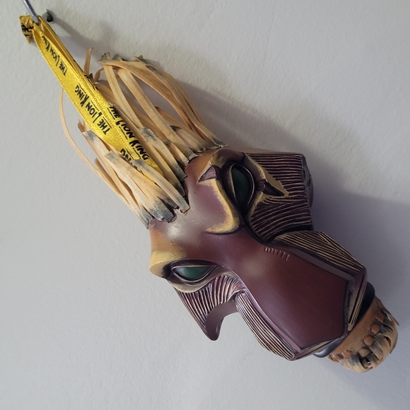 LION KING ON BROADWAY "Scar" SE collectible mask ornament DISNEY - Picture 2 of 16